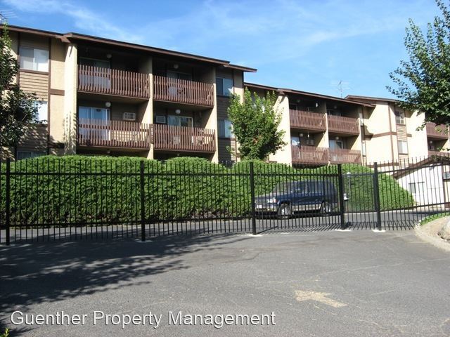 Primary Photo - 2735-2809 E Upriver Dr