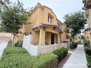 Building Photo - 1410 Heron St