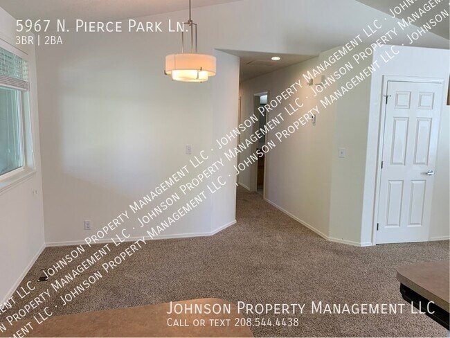 Foto del edificio - 5967 N Pierce Park Ln