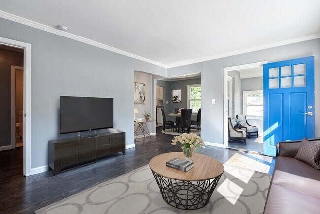 Foto del edificio - 120 Burbank Dr NW