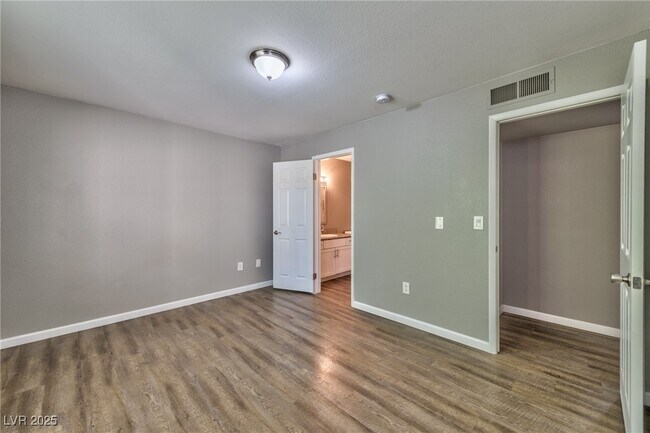 Foto del edificio - 2120 Ramrod Ave