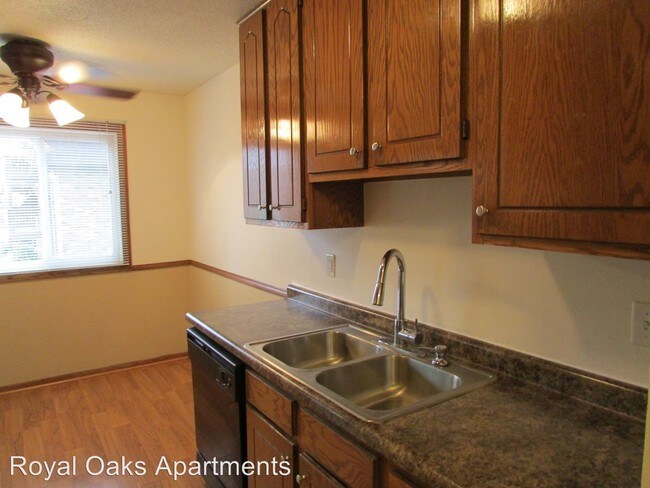 Foto del edificio - 249-249 99th Ave NE