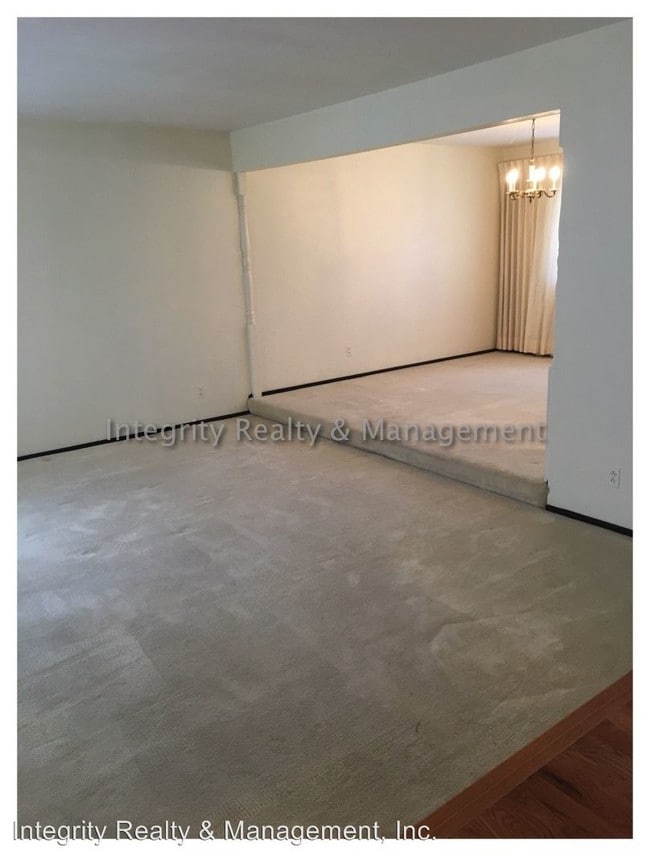 Building Photo - 6174 S Krameria St