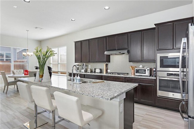 Building Photo - 11116 American Mustang Loop