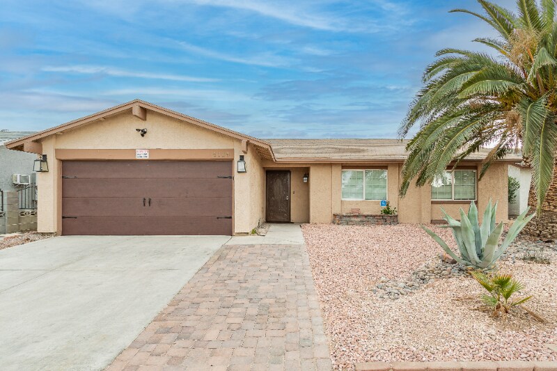 Foto principal - 4115 E Colorado Ave