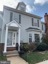 Building Photo - 1402 Reagan Ct