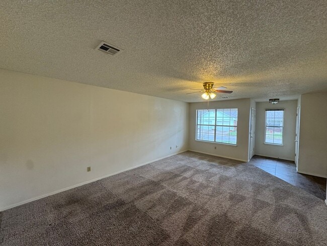 Photo - 312 S 11th Pl House