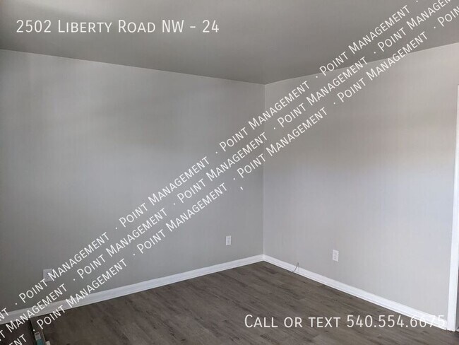 Foto del edificio - 2502 Liberty Rd NW