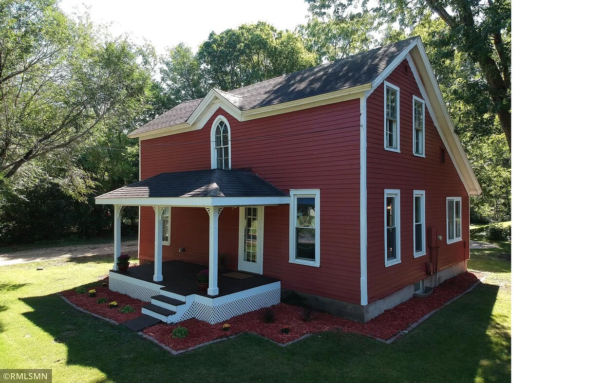 Primary Photo - 34820 Graham St