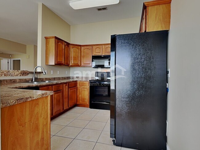 Foto del edificio - 1061 Saint Johns Dr