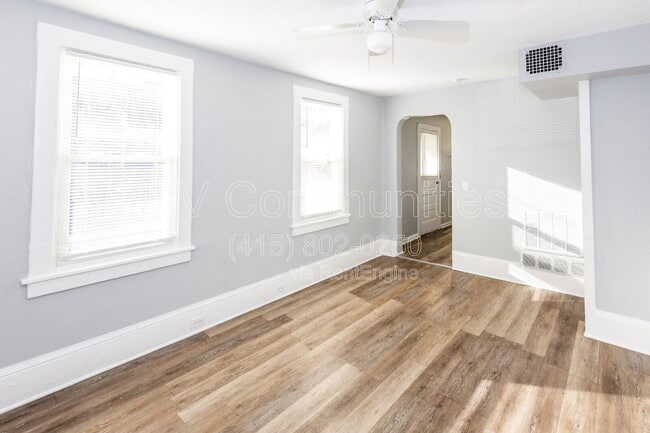 Building Photo - 3132 W 33rd St