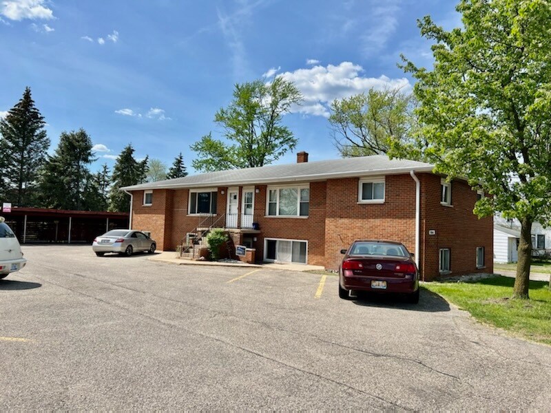 8040 S Westnedge Ave, Portage, MI 49002 Townhome Rentals in Portage