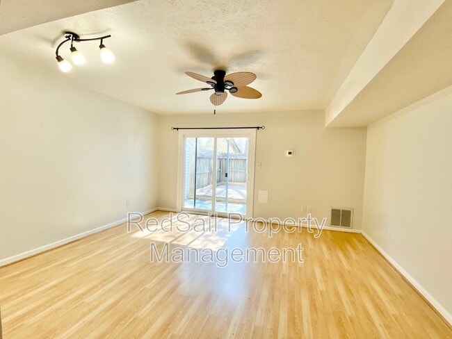 Building Photo - 21 Sidewinder Ct