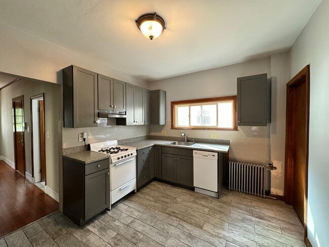Building Photo - 241 Highland Ave