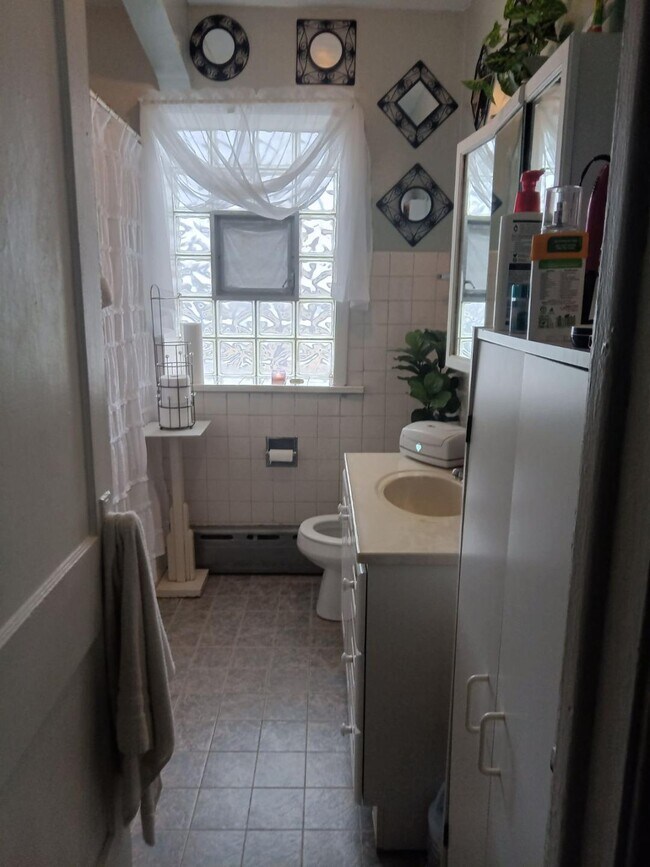 Bathroom - 3701 Highland Ave