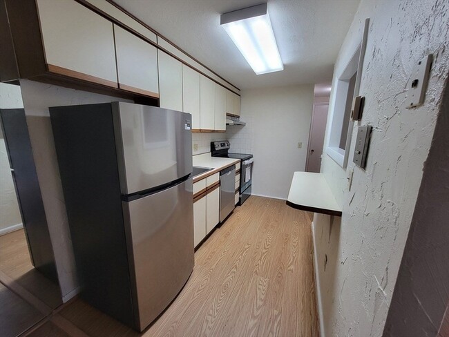 Building Photo - 226 Swanson Rd