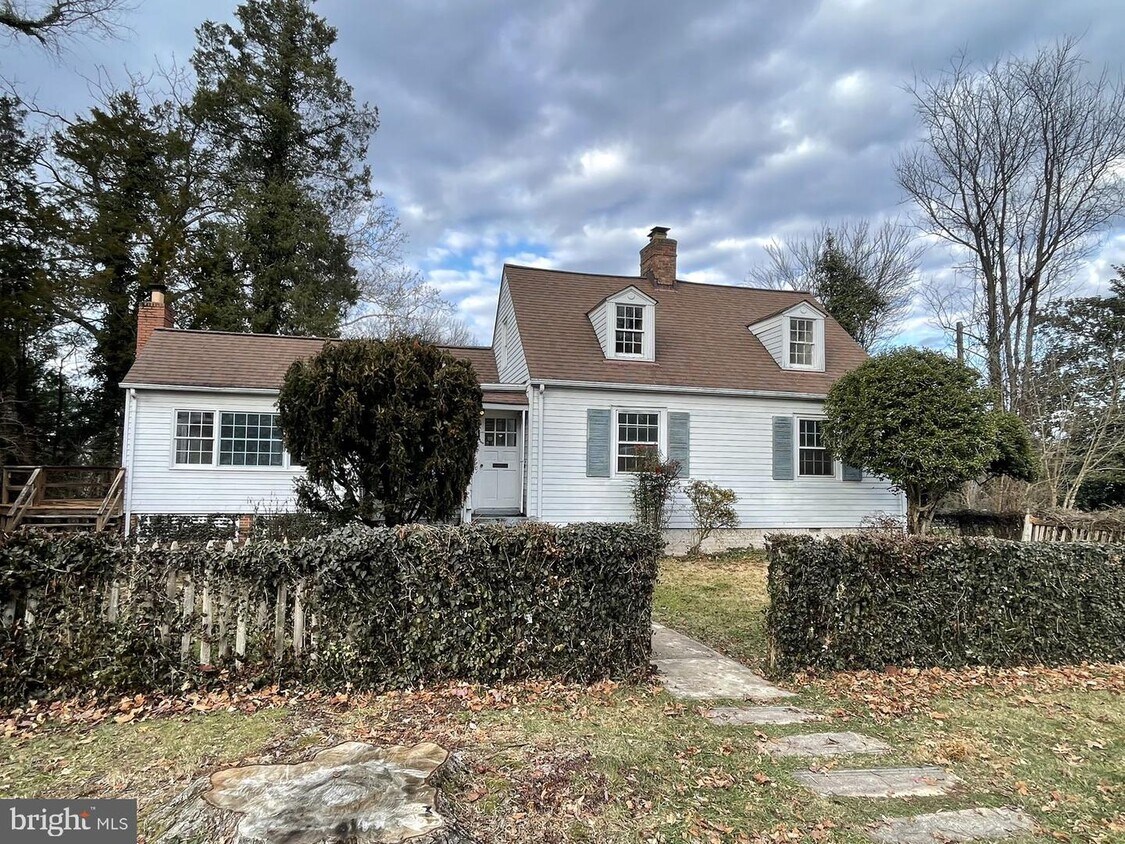 Primary Photo - 5801 Wyngate Dr
