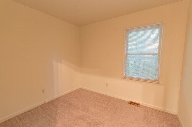 Foto del edificio - 1402 Minor Ridge Ct