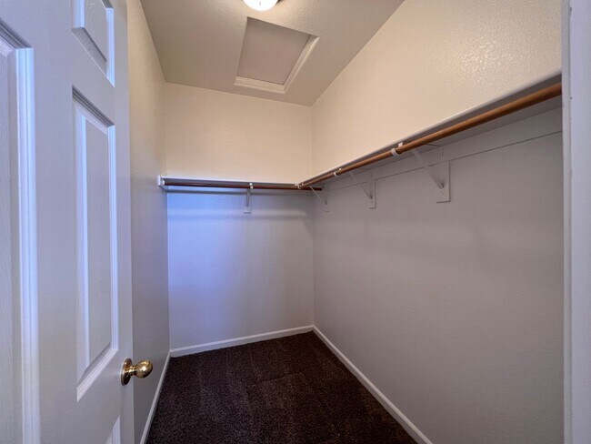 Building Photo - Cute Sundance 3 bedroom, 2 bath home in Fe...