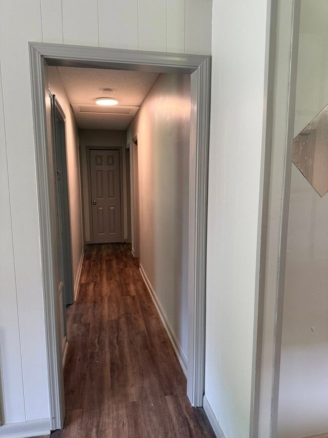 Building Photo - 3 Bed 1 Bath House for Rent