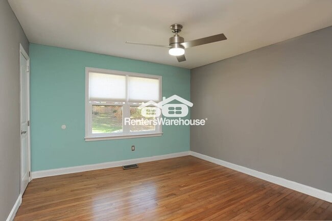 Building Photo - 1704 Belle Isle Cir NE