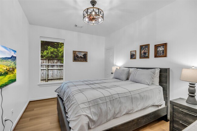 Foto del edificio - 2 Clarewood Ct