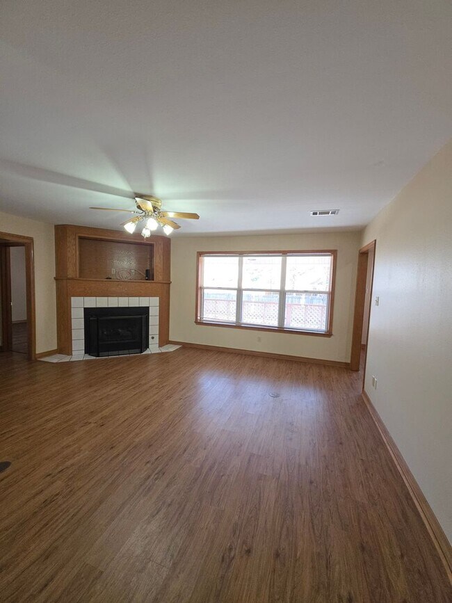 Foto del edificio - 801 S Phoenix Ave