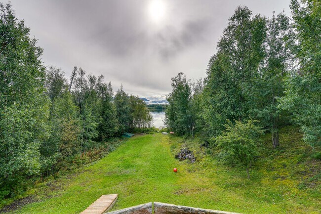Building Photo - 4624 E Birch Dr