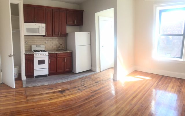 Primary Photo - 135 Ocean Ave