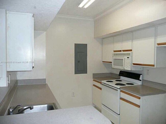 Foto del edificio - 11701 SW 2nd St
