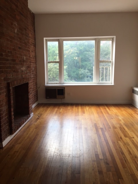 Primary Photo - 1734 2nd Ave