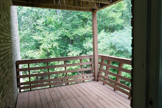 Building Photo - 6197 Trestlewood Dr