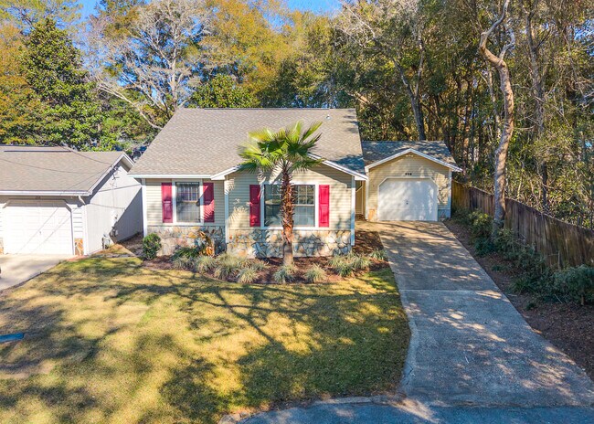 Building Photo - 206 Esmond Ct