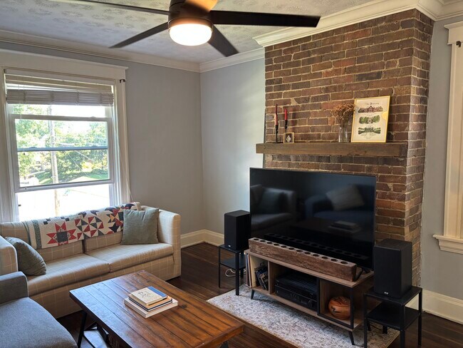 Building Photo - 2579 Marsh Ave
