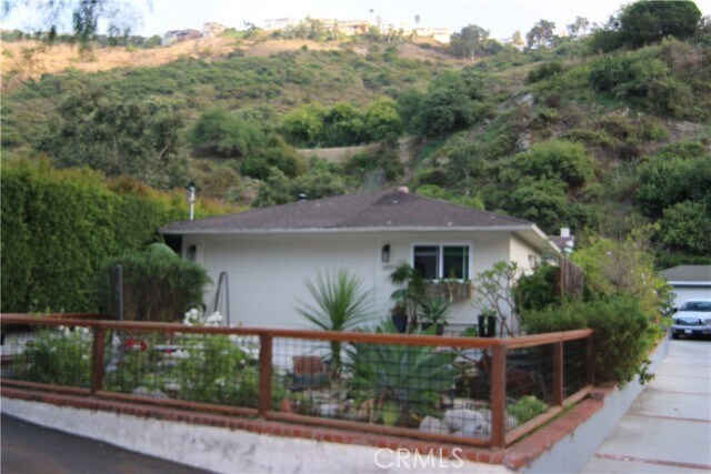 Foto principal - 197 Canyon Acres Dr