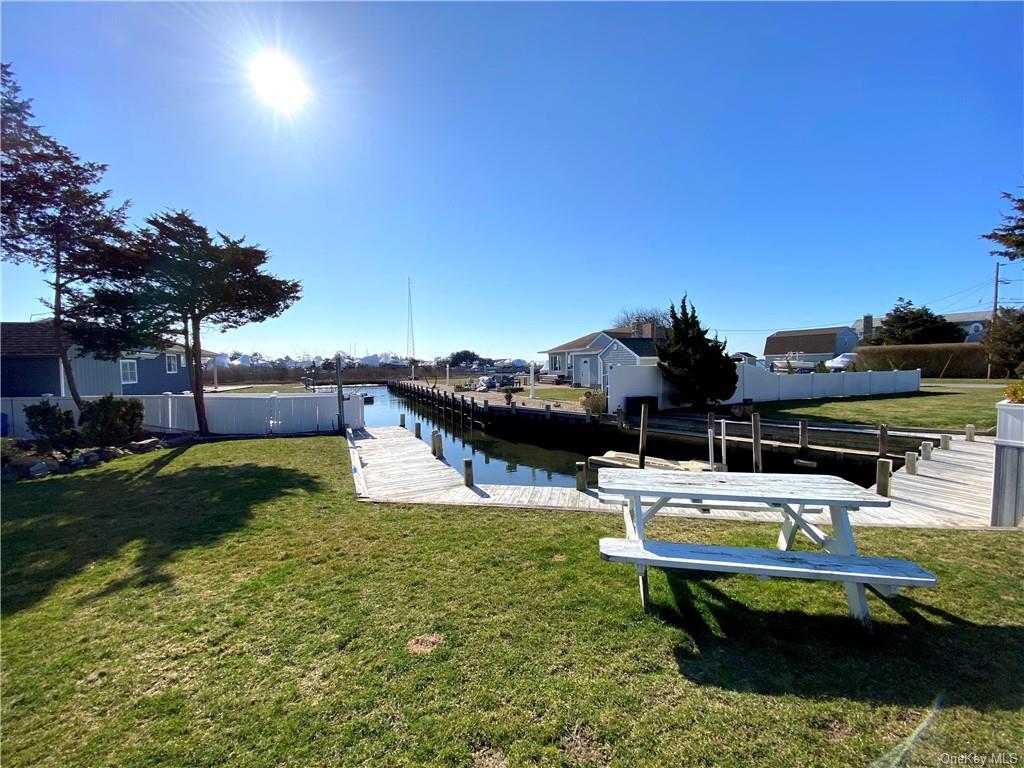 35 Alanson Ln, Hampton Bays, NY 11946 House Rental in Hampton Bays