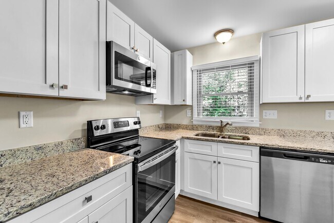 Foto del edificio - 1912 Normandy Rd