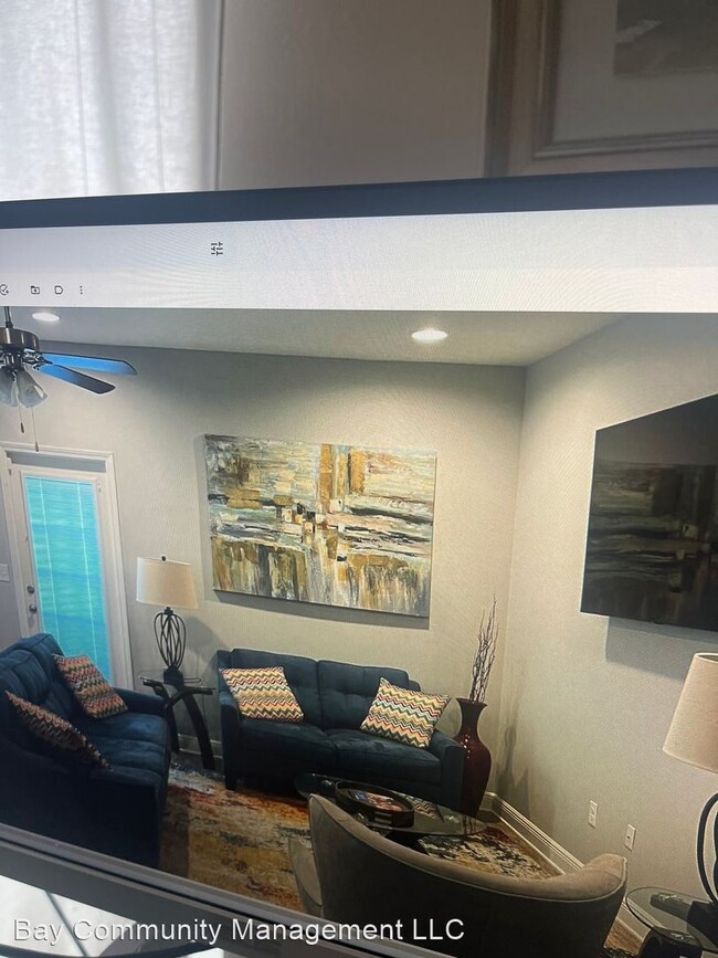 Building Photo - 3 br, 2.5 bath House - 129 Iron Horse E