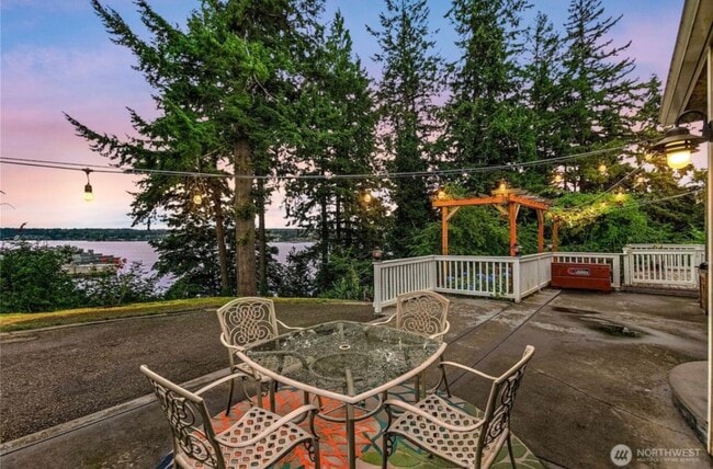 Building Photo - 3626 C St