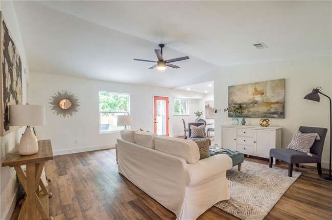 Building Photo - 3205 Kittyhawk Cv