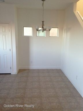 Foto del edificio - 9453 Alma Ridge Ave