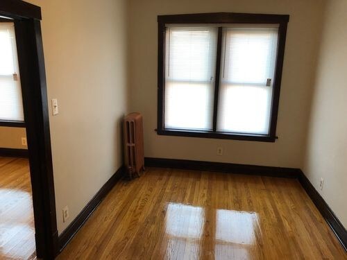 Foto del edificio - 4306 N Pulaski Rd