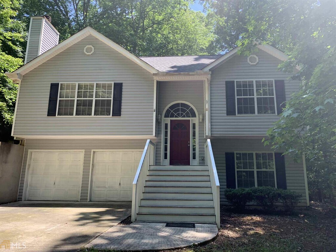 Foto principal - 9815 Parkway Ln