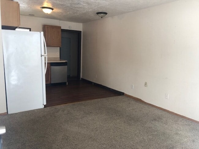 Building Photo - 18114 E Cowley Ave