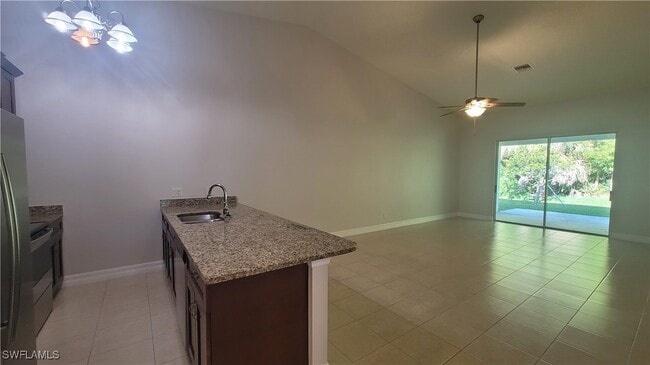 Building Photo - 3208 SW 17th Pl