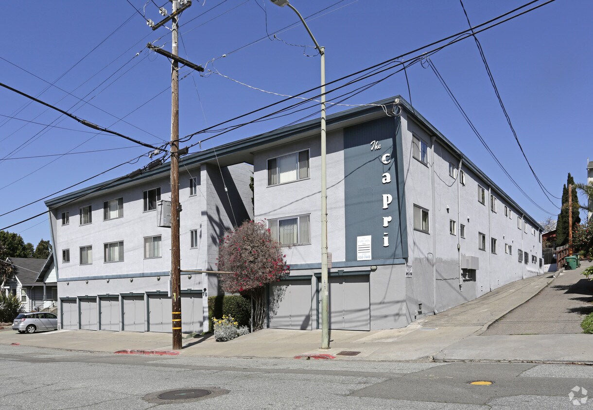 Primary Photo - Capri Apartments