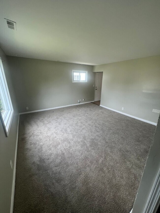 Foto del edificio - 28367 Waverly St
