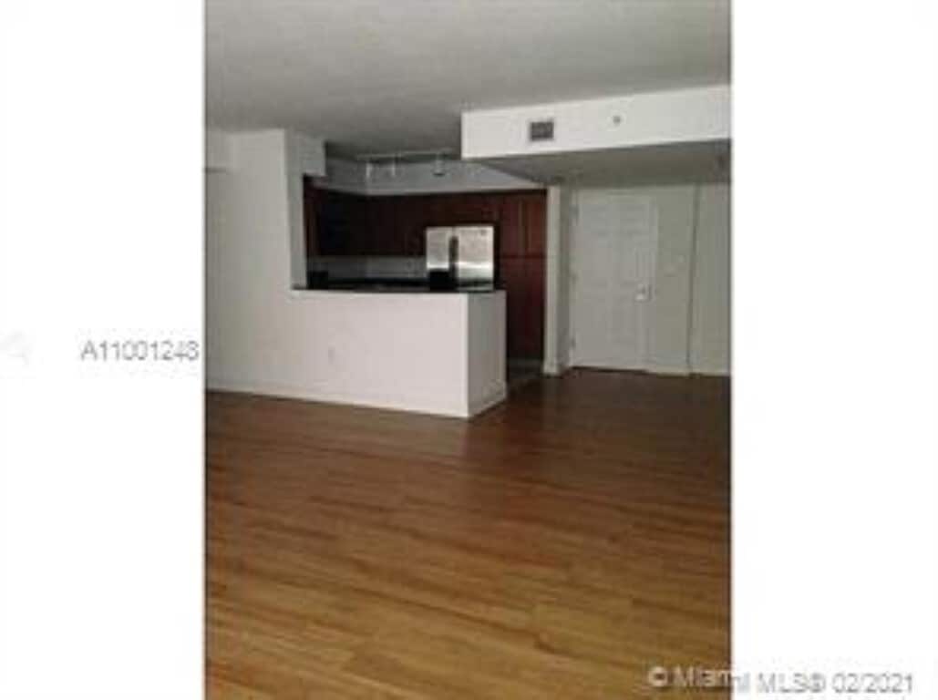 Primary Photo - 3232 Coral Way