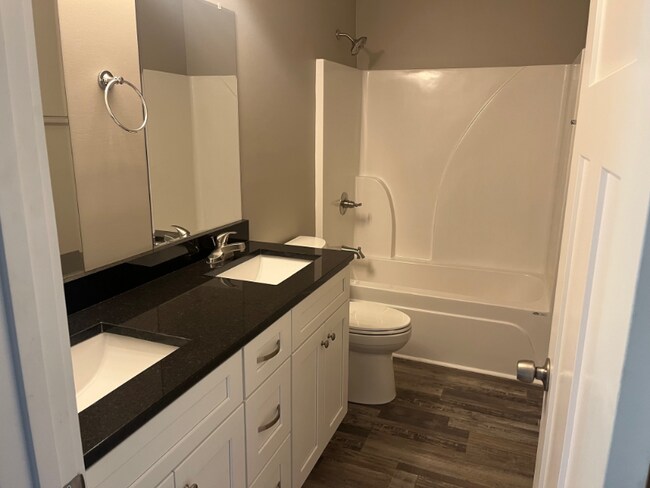 Foto del edificio - 117 Buster Ln