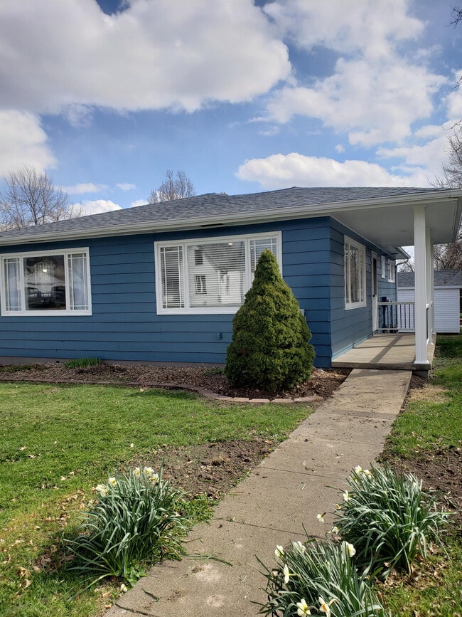 Building Photo - 509 Union St